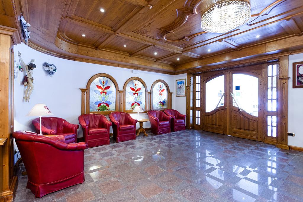 Hotel Vienna San Martino Di Castrozza Εξωτερικό φωτογραφία